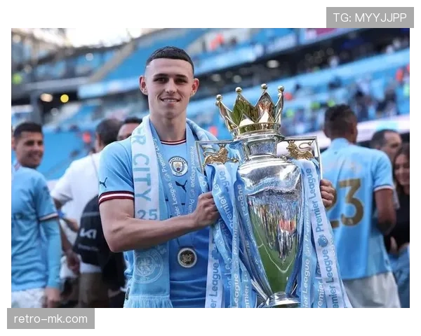 赖斯 vs 贝林厄姆：英格兰中场双核战术角色与攻守平衡差异分析