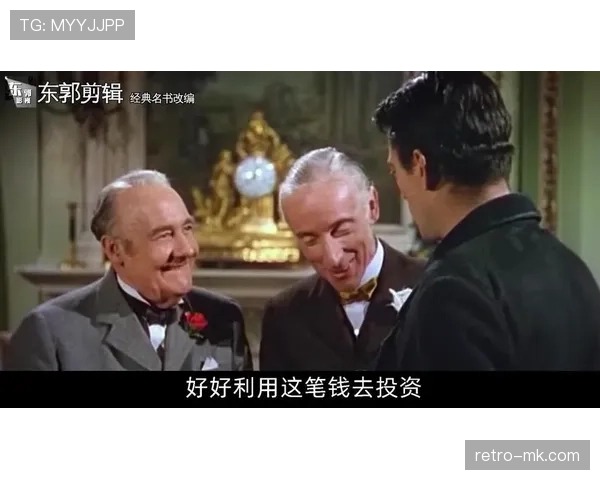 阿尔瓦雷斯训练完直接去接娃，手里还拎着没拆的百万英镑支票